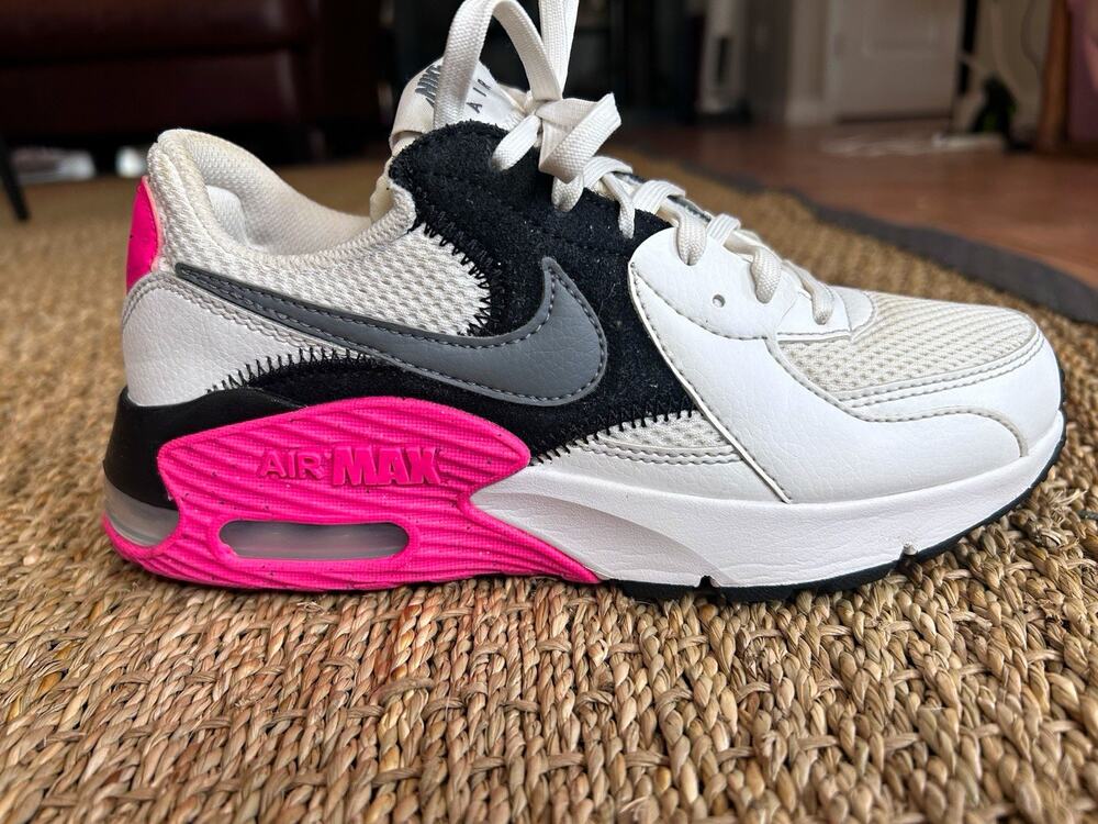 Nike Air Max Excee White/Cool Grey/Black "White Pink" CD5432-100 Sz 5.5 Run Walk